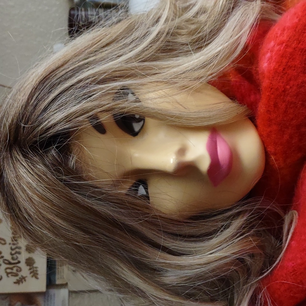 Blonde wig